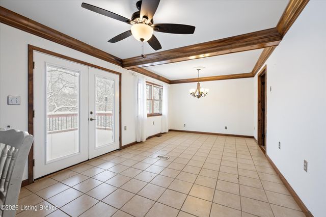 1405 Robertson Dr, Crestwood, KY 40014