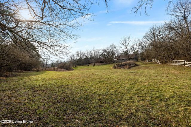 1405 Robertson Dr, Crestwood, KY 40014