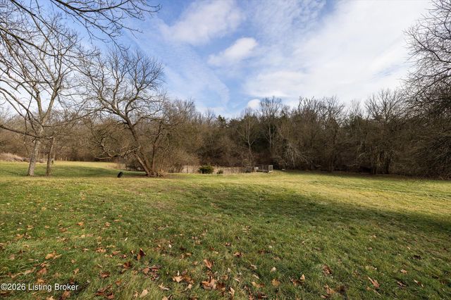 1405 Robertson Dr, Crestwood, KY 40014