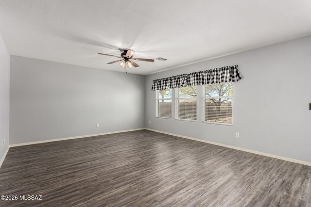 5650 W Copperhead Drive, Tucson, AZ 85742