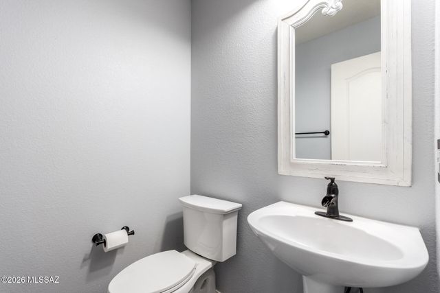 5650 W Copperhead Drive, Tucson, AZ 85742