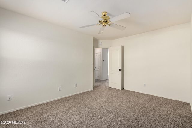 5650 W Copperhead Drive, Tucson, AZ 85742