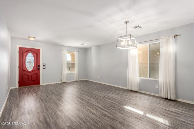 5650 W Copperhead Drive, Tucson, AZ 85742