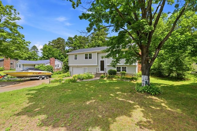 23 Phelps St, Easthampton, MA 01027