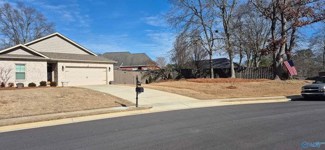 514 Wolf Trace, Hartselle, AL 35640