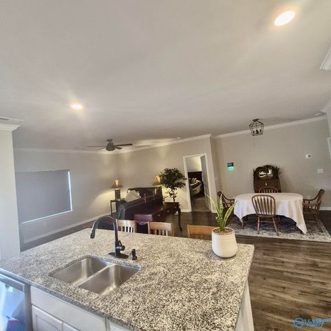 514 Wolf Trace, Hartselle, AL 35640