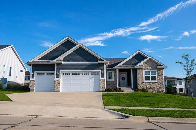 17763 Valleyview Drive, Clive, IA 50325
