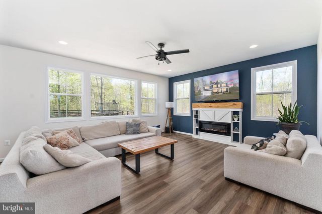 191 MOFFETT LN, Fredericksburg, VA 22406