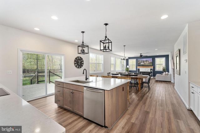 191 MOFFETT LN, Fredericksburg, VA 22406