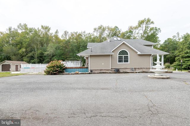 3635 MAPLE AVE, Vineland, NJ 08361