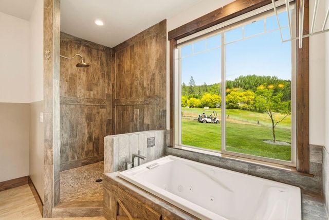 10638 HANGMAN VALLEY Rd, Spokane, WA 99224