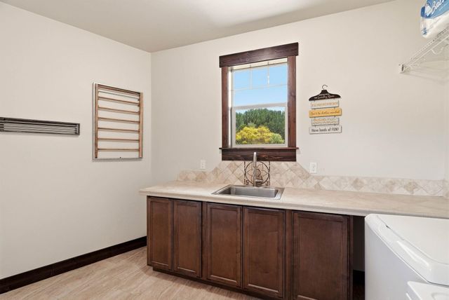 10638 HANGMAN VALLEY Rd, Spokane, WA 99224
