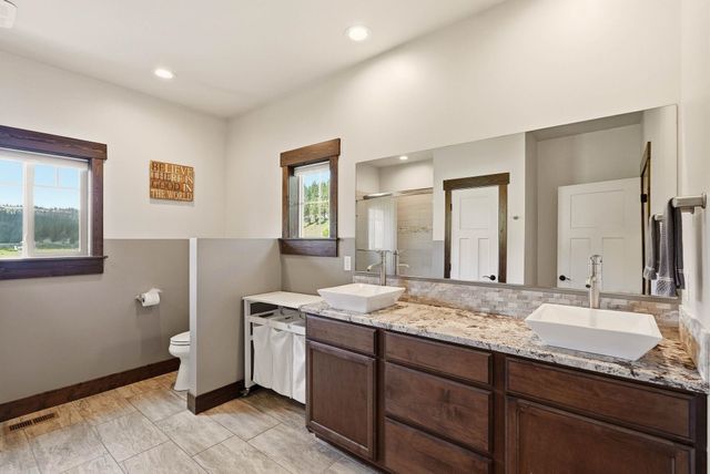 10638 HANGMAN VALLEY Rd, Spokane, WA 99224