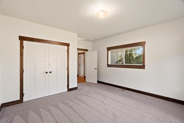 10638 HANGMAN VALLEY Rd, Spokane, WA 99224