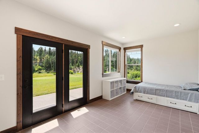 10638 HANGMAN VALLEY Rd, Spokane, WA 99224