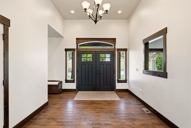 10638 HANGMAN VALLEY Rd, Spokane, WA 99224