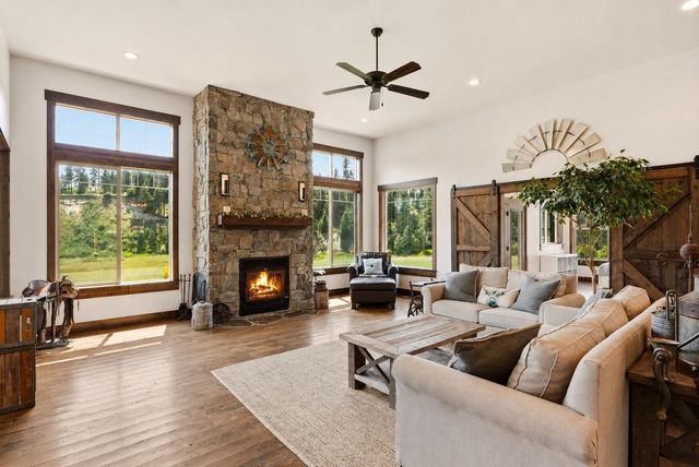 10638 HANGMAN VALLEY Rd, Spokane, WA 99224