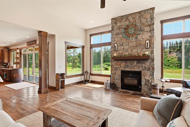 10638 HANGMAN VALLEY Rd, Spokane, WA 99224