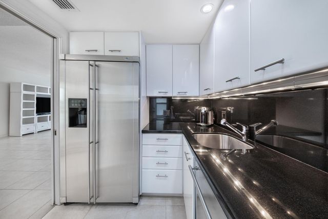 2780 S Ocean Boulevard 707, Palm Beach, FL 33480