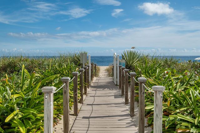 2780 S Ocean Boulevard 707, Palm Beach, FL 33480