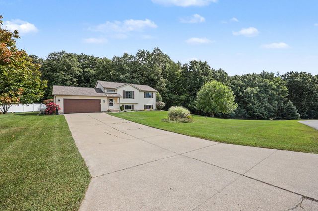 7423 High Timber Drive, Greenville, MI 48838