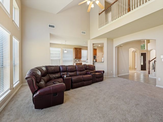 5160 Finnhorse Drive, Grand Prairie, TX 75052