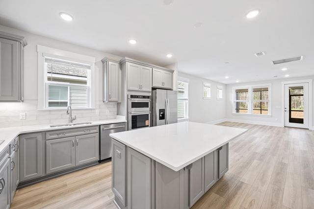 3092 Sawtimber, Charleston, SC 29492
