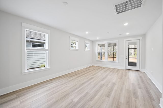 3092 Sawtimber, Charleston, SC 29492