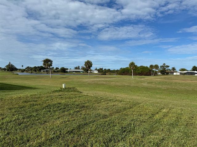 48 OAKLAND HILLS COURT, Rotonda West, FL 33947