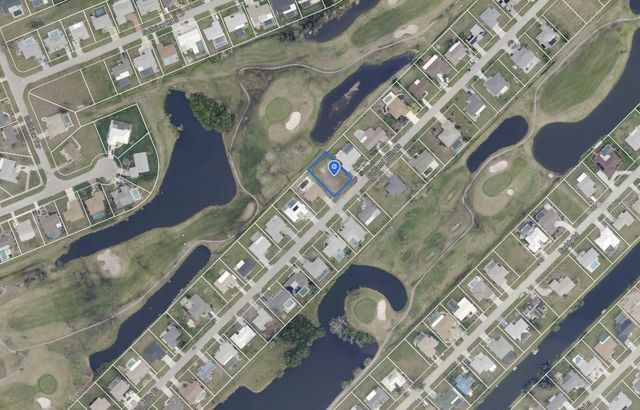 48 OAKLAND HILLS COURT, Rotonda West, FL 33947