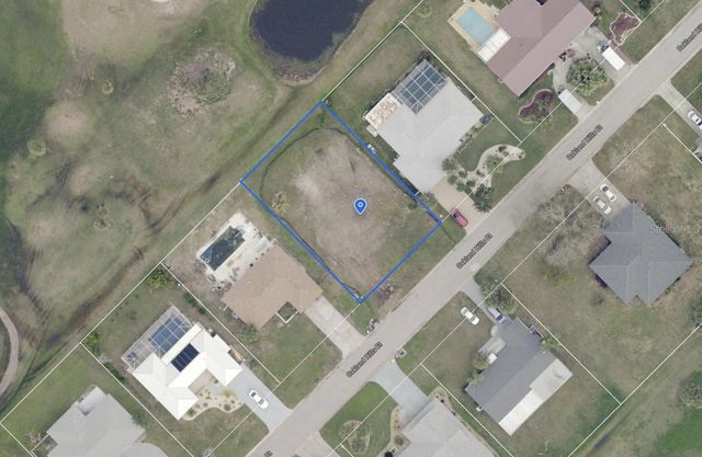 48 OAKLAND HILLS COURT, Rotonda West, FL 33947