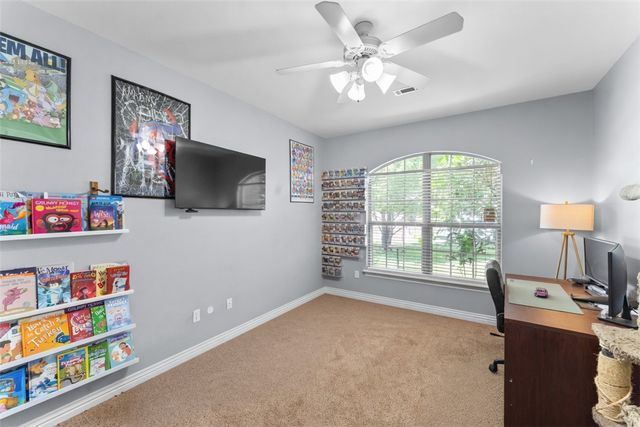 4245 E Broomsage Drive, Fayetteville, AR 72701