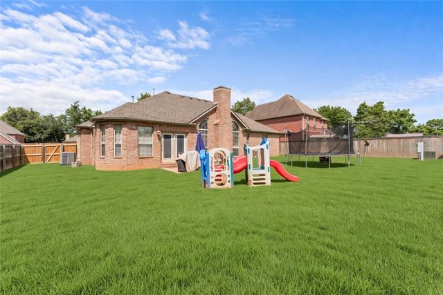 4245 E Broomsage Drive, Fayetteville, AR 72701