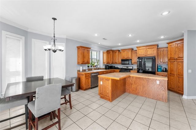 4245 E Broomsage Drive, Fayetteville, AR 72701