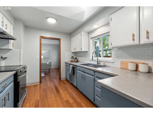 5508 Sw CAMERON Rd, Portland, OR 97221