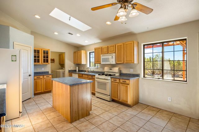 8755 CORONADO Drive, Show Low, AZ 85901