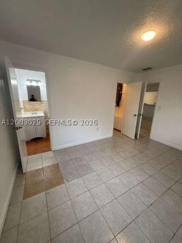 8835 SW 27th St, Miami, FL 33165