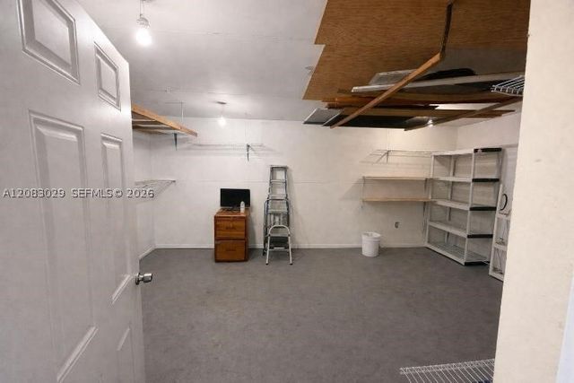 8835 SW 27th St, Miami, FL 33165