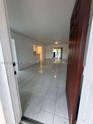 8835 SW 27th St, Miami, FL 33165