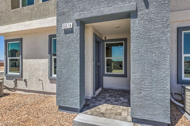 6075 Ginger Garden Street 13, North Las Vegas, NV 89081