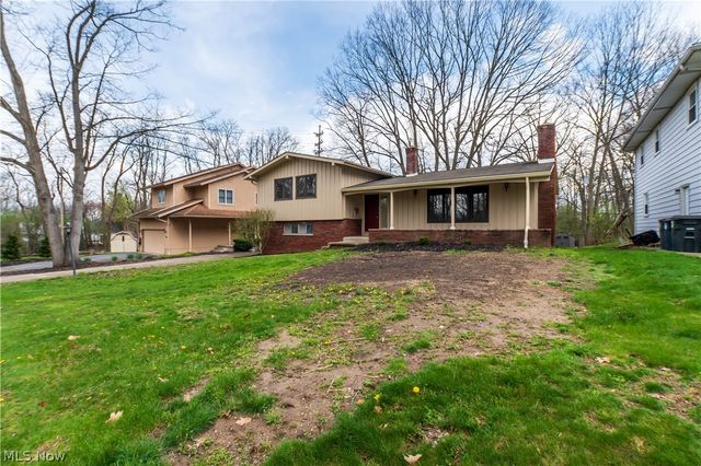 887 Delaware Avenue, Akron, OH 44303