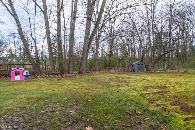 887 Delaware Avenue, Akron, OH 44303