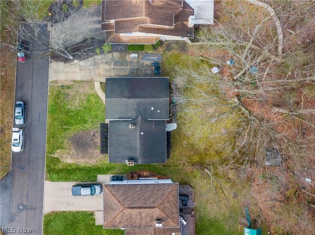 887 Delaware Avenue, Akron, OH 44303