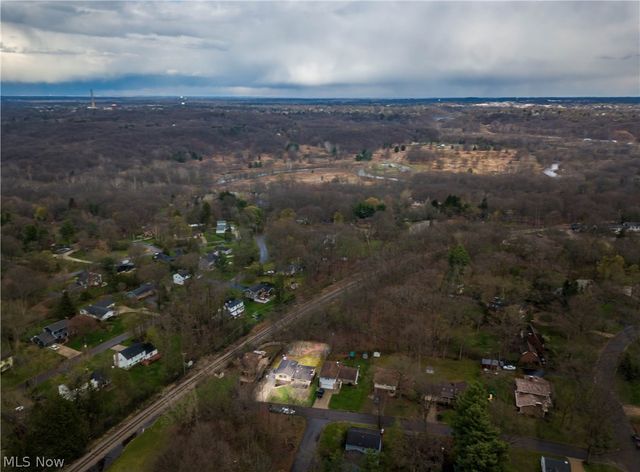 887 Delaware Avenue, Akron, OH 44303