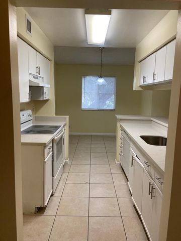 9701 Westview Drive 1429, Coral Springs, FL 33076