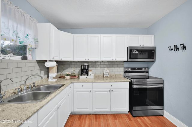 9069 JEFFERSON Avenue, Jacksonville, FL 32208
