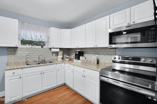 9069 JEFFERSON Avenue, Jacksonville, FL 32208