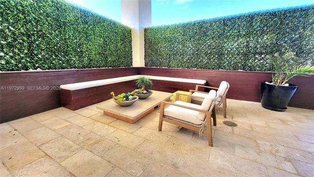 1850 S Ocean Dr 909, Hallandale Beach, FL 33009