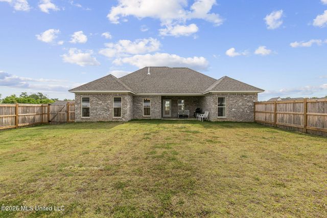 425 Baleigh Way, Canton, MS 39046