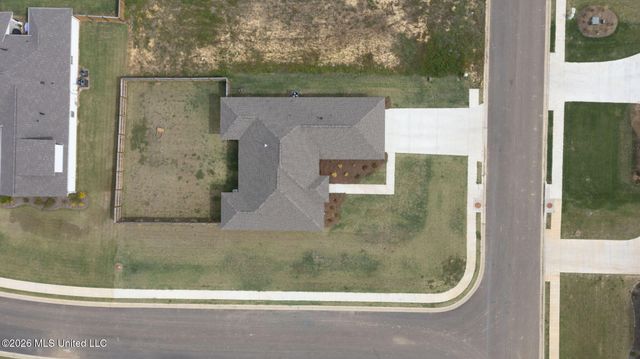 425 Baleigh Way, Canton, MS 39046